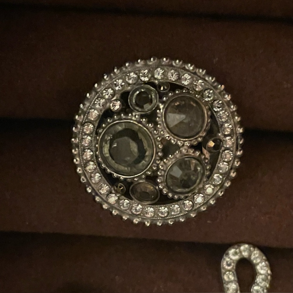 SORRELLI Stunning Silver Light Grey Clear Crystals Swirl Adjustable Ring - Picture 5 of 6